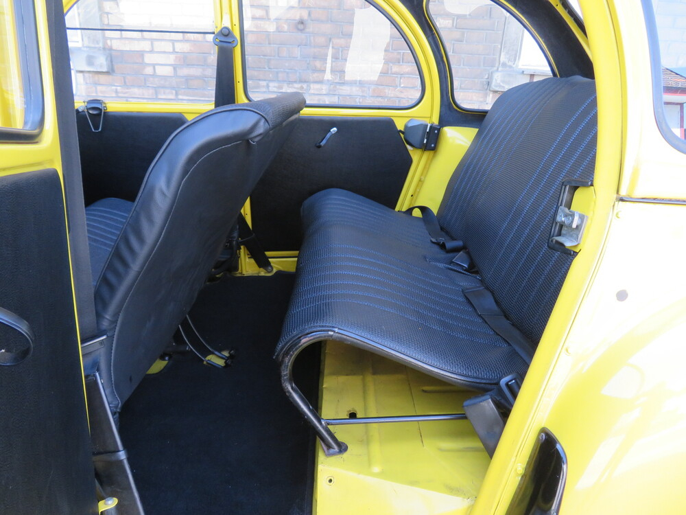 Citroen 2CV6 Cabriolet