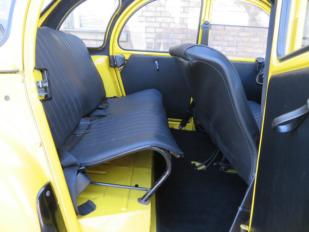 Citroen 2CV6 Cabriolet