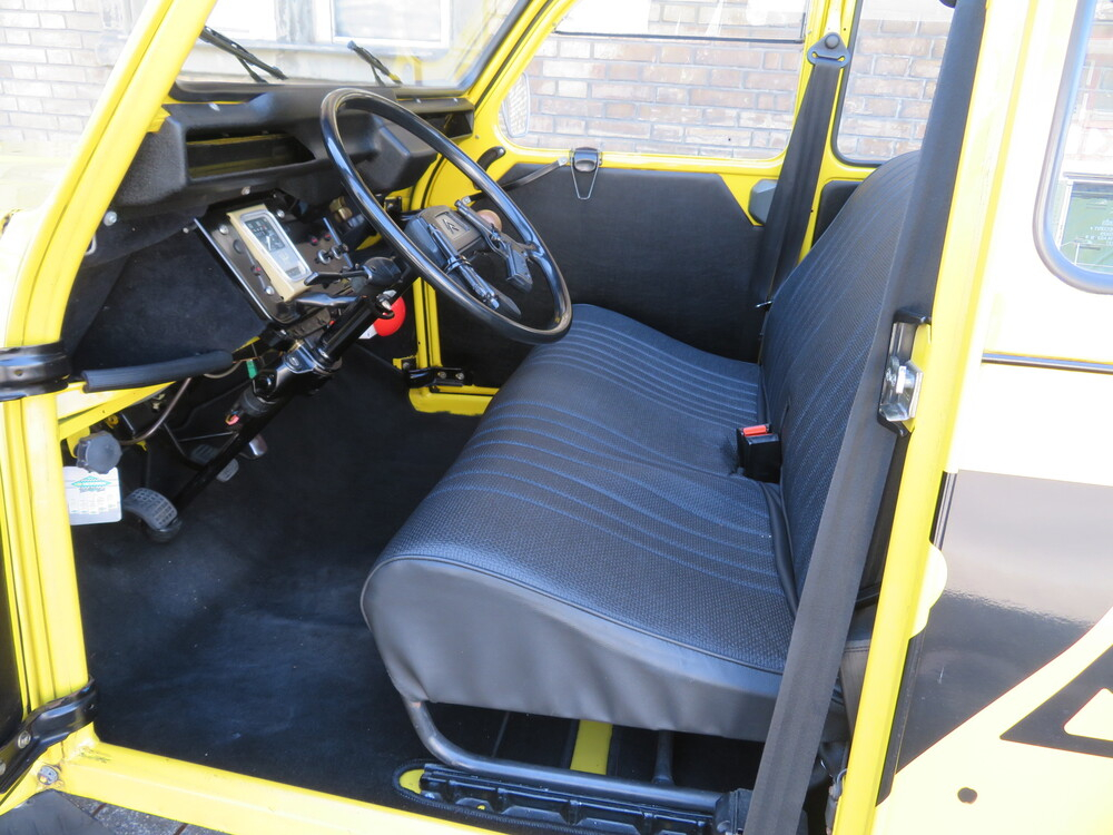 Citroen 2CV6 Cabriolet