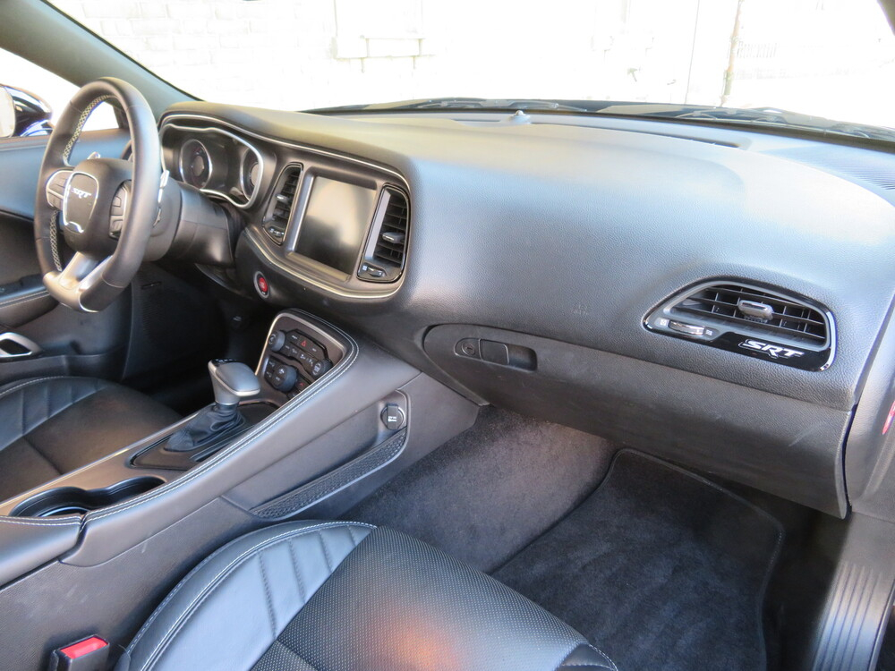 Dodge Challenger SRT 6.4 V8 Hemi Coupé