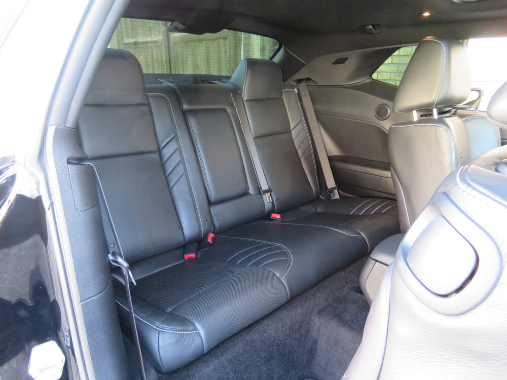 Dodge Challenger SRT 6.4 V8 Hemi Coupé