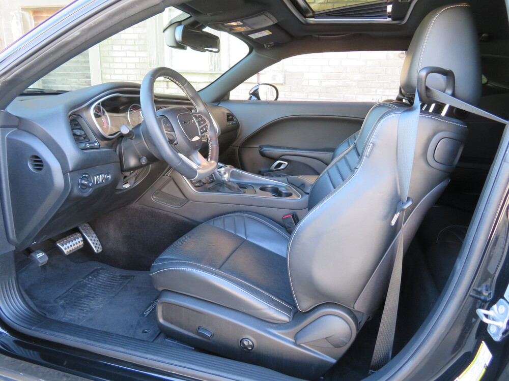 Dodge Challenger SRT 6.4 V8 Hemi Coupé
