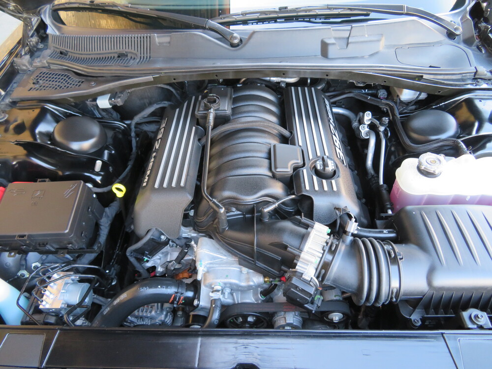 Dodge Challenger SRT 6.4 V8 Hemi Coupé