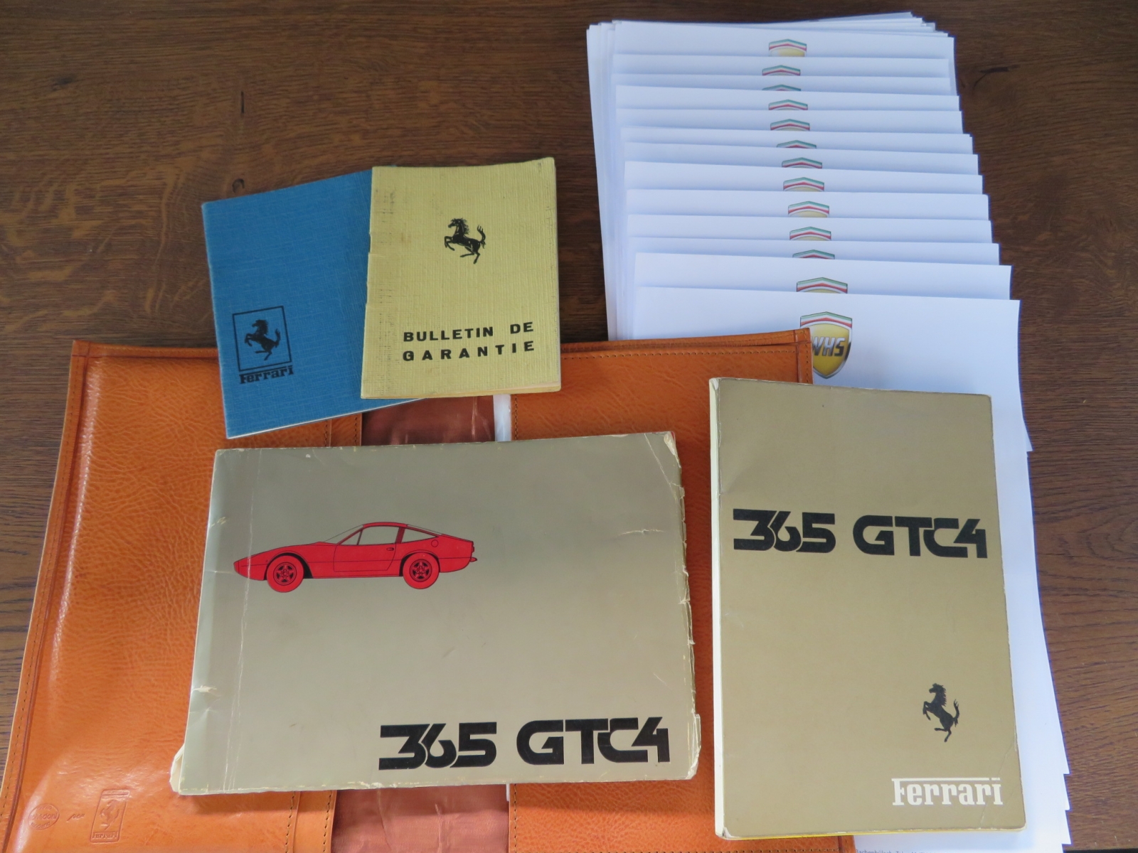 Ferrari 365 GTC/4 Coupé