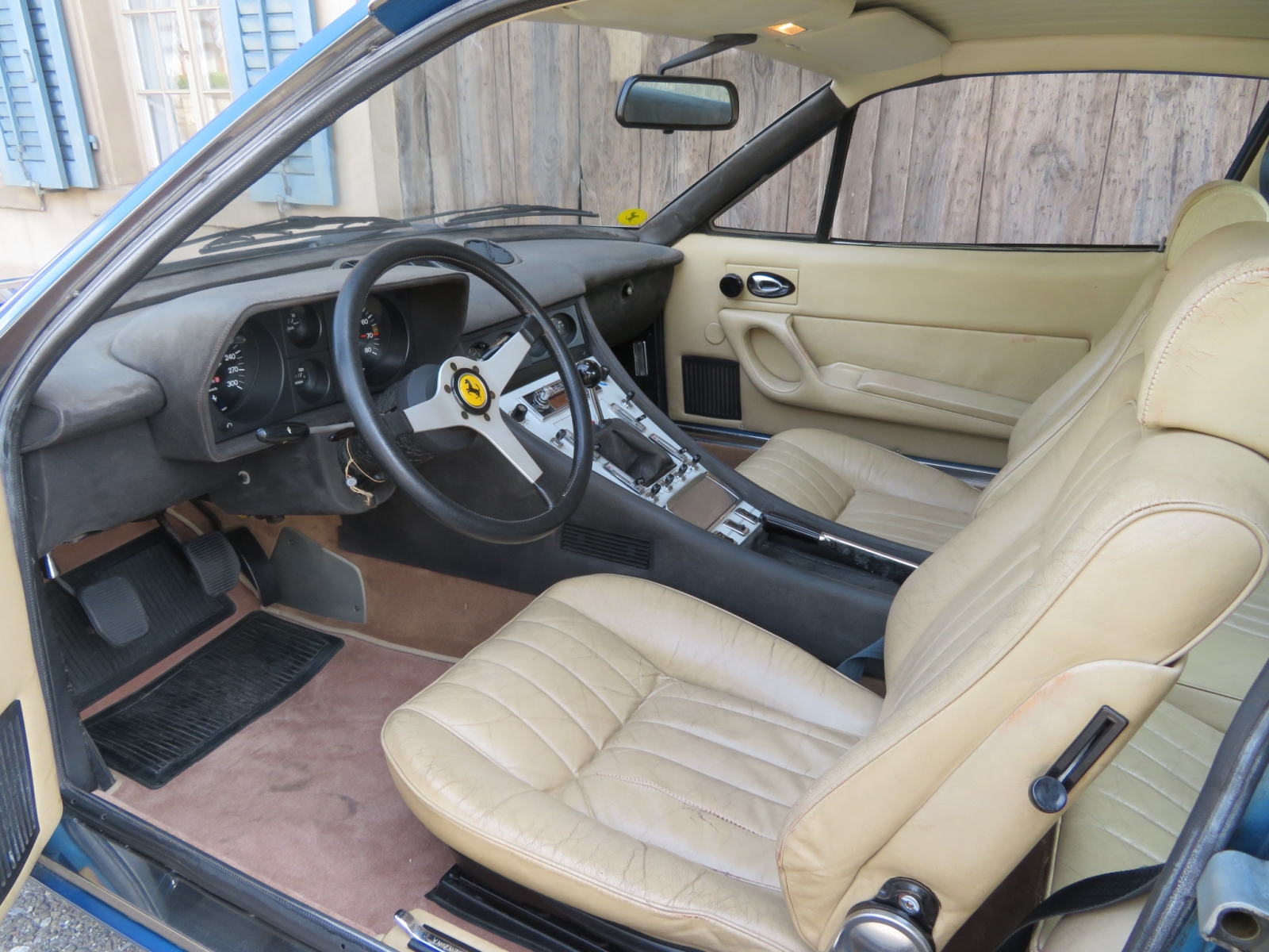 Ferrari 365 GTC/4 Coupé