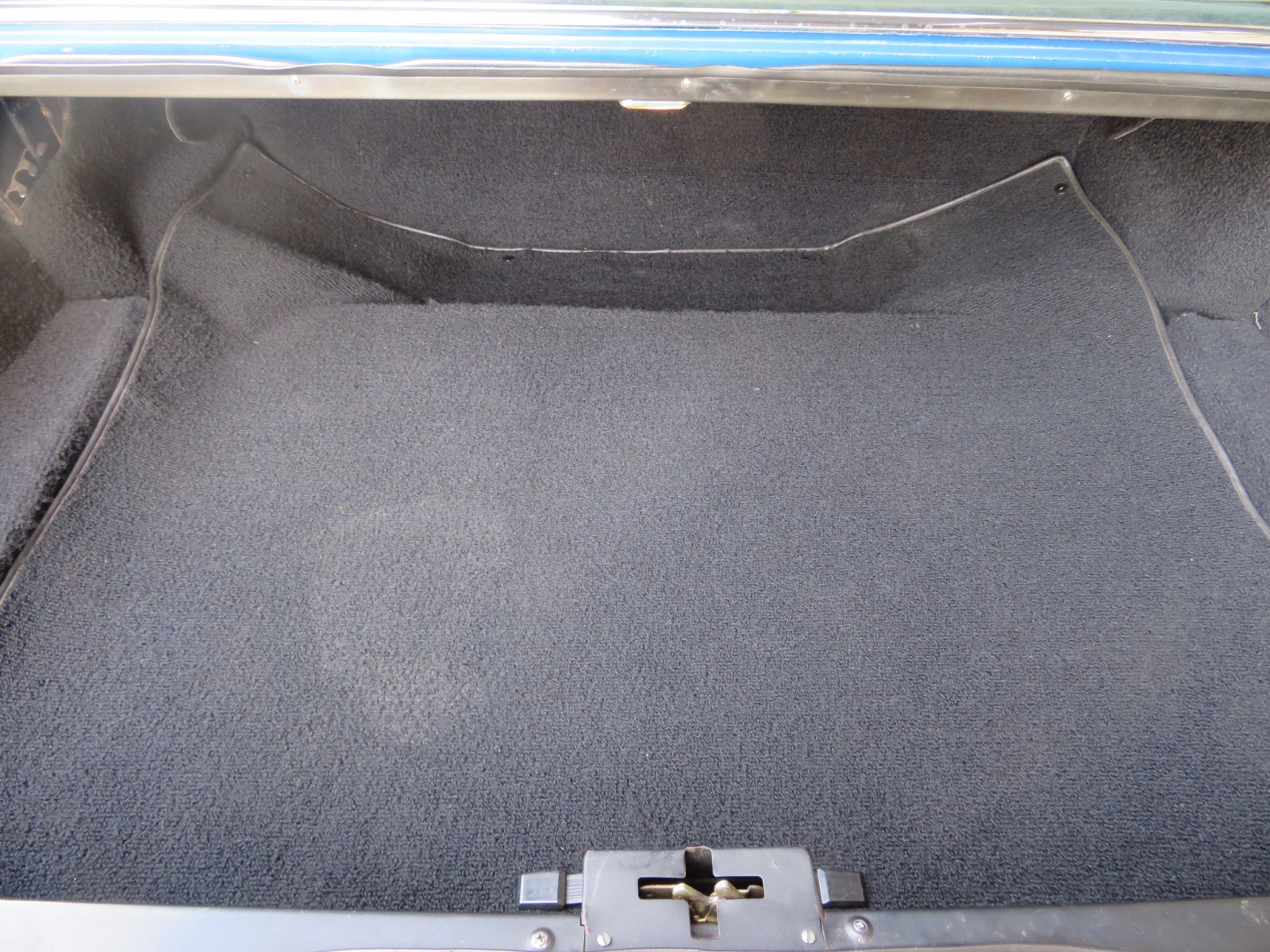 Ferrari 365 GTC/4 Coupé