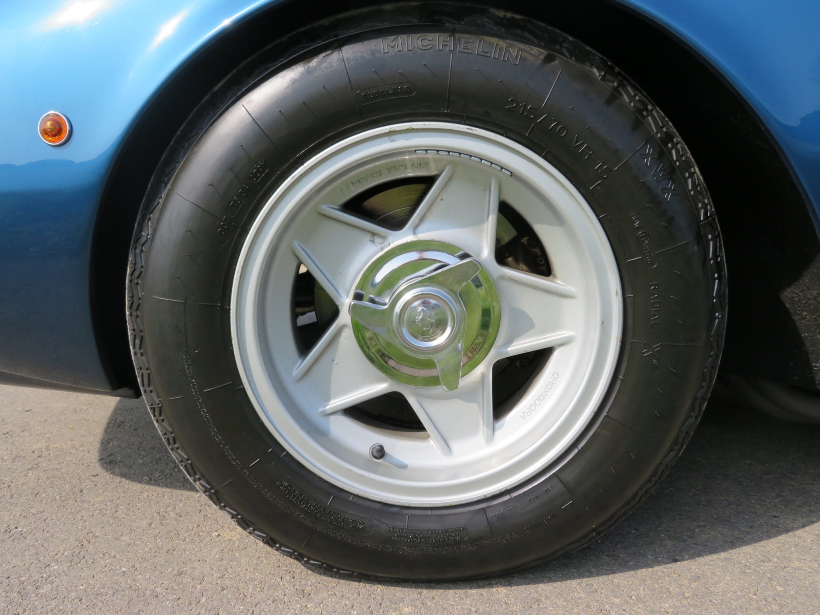 Ferrari 365 GTC/4 Coupé