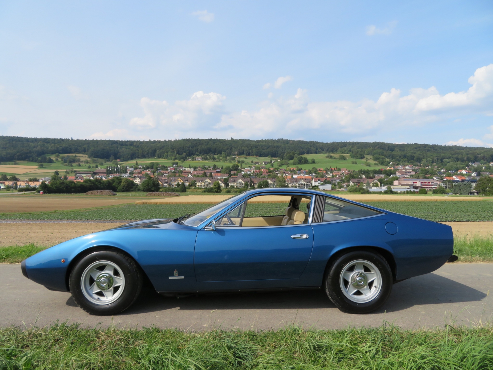 Ferrari 365 GTC/4 Coupé