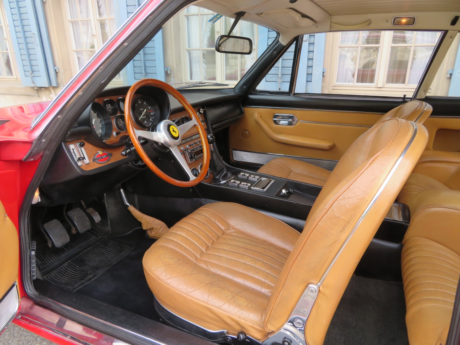 Ferrari 365 GT 2+2 Coupé