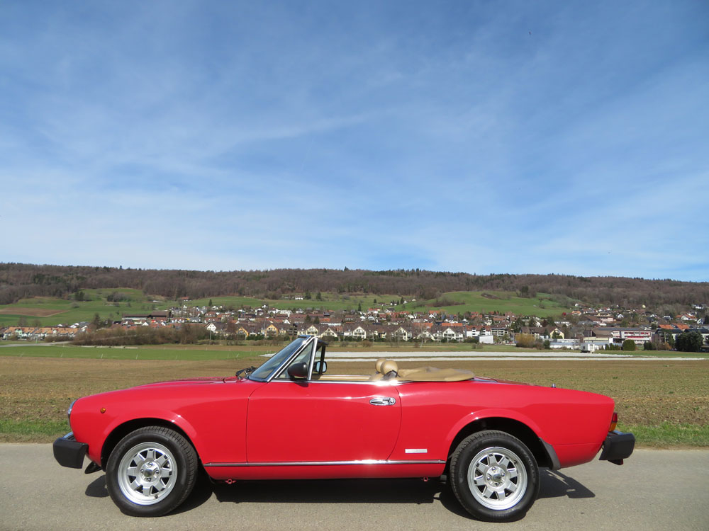 Fiat 124 Spider Cabriolet