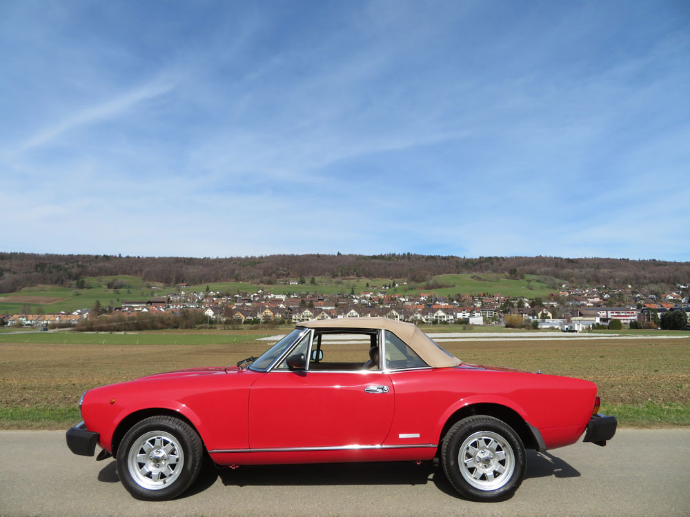 Fiat 124 Spider Cabriolet