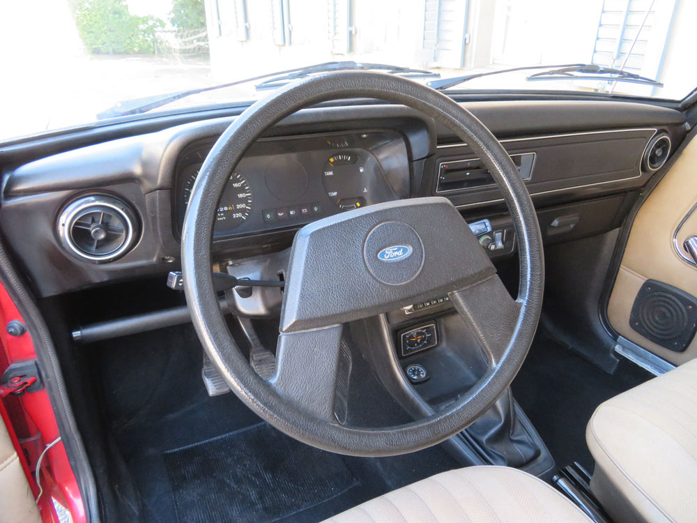 Ford Escort GL Coupé