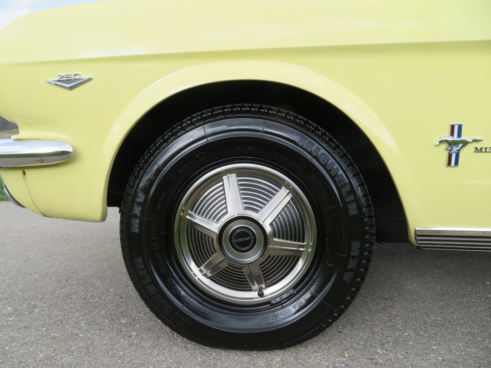 Ford (USA) Mustang V8 Coupé