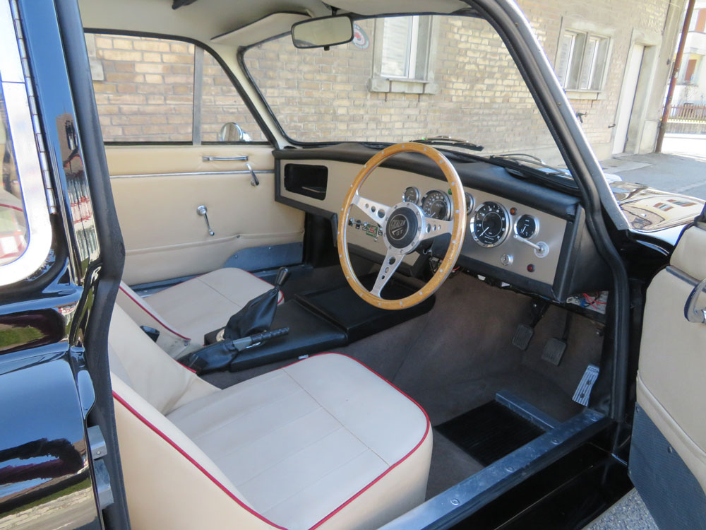 Gilbern 1800 GT Coupé