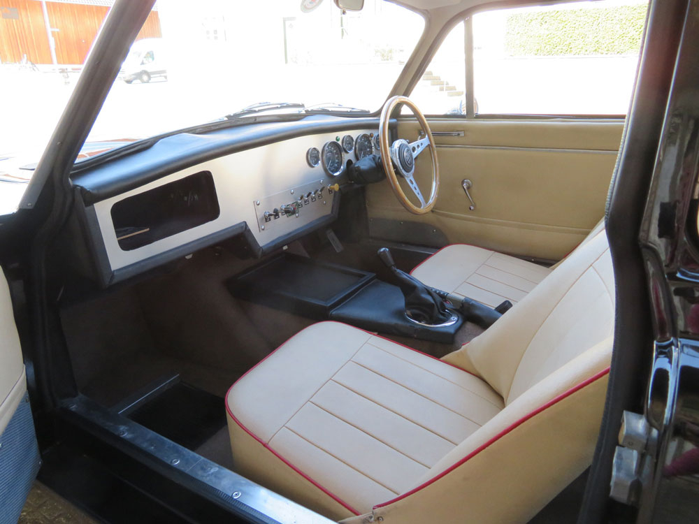 Gilbern 1800 GT Coupé