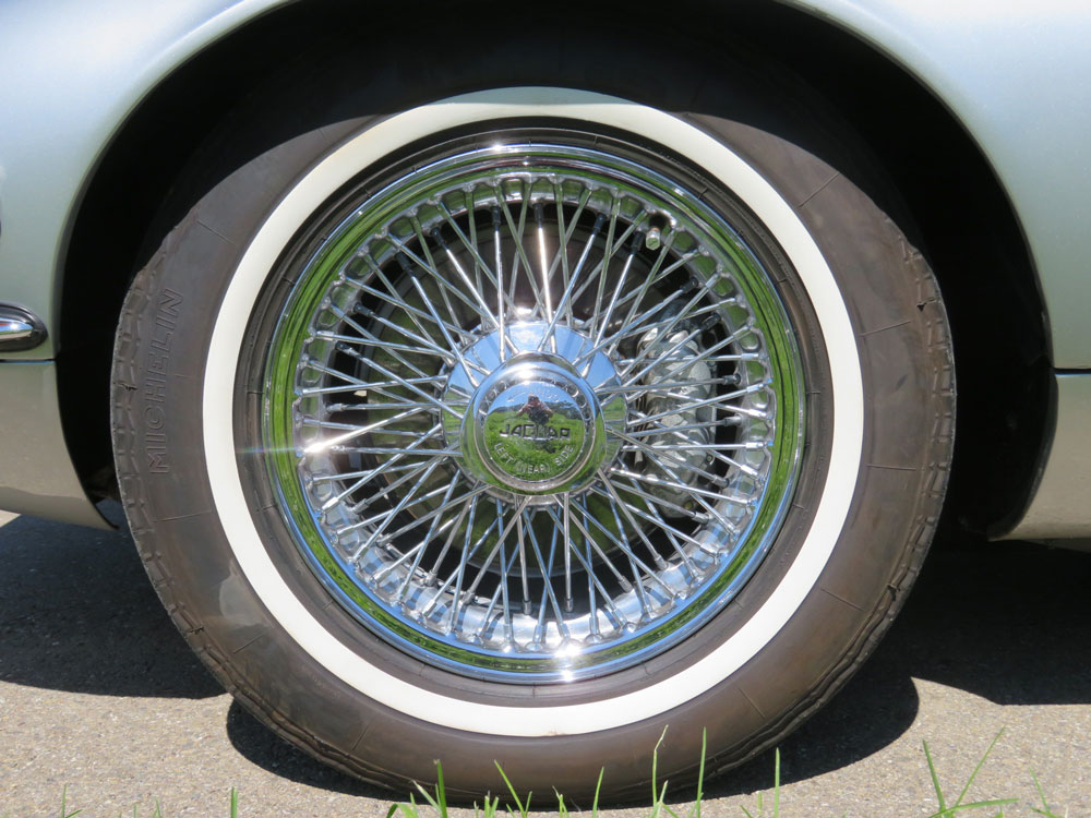 Jaguar E-Type V12 Cabriolet