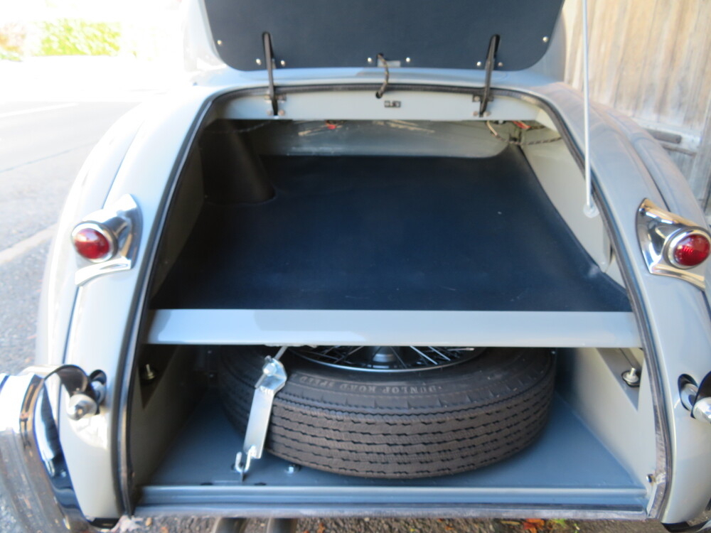 Jaguar XK120 FHC Coupé