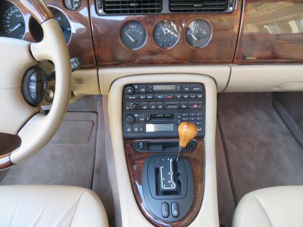 Jaguar XKR S/C Convertible Cabriolet