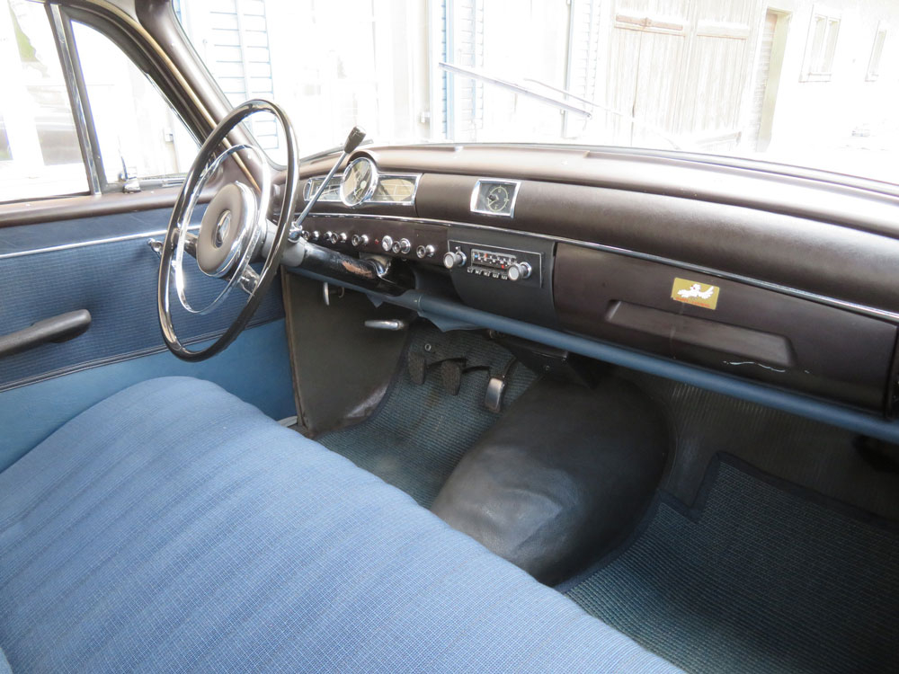 Mercedes-Benz 180 B Limousine