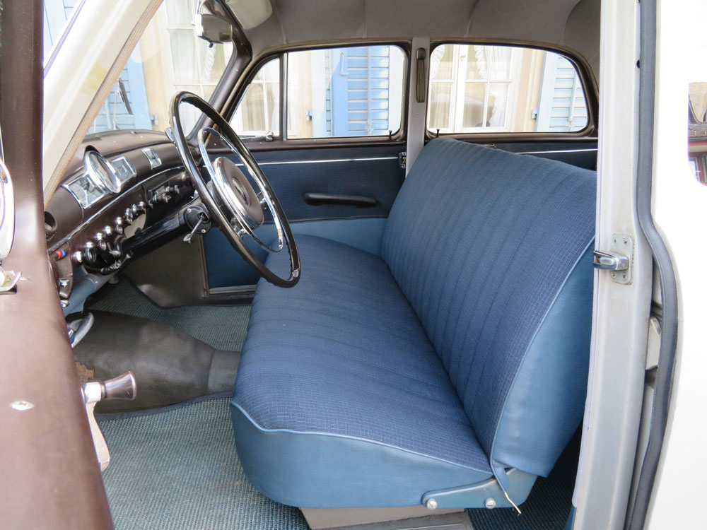 Mercedes-Benz 180 B Limousine