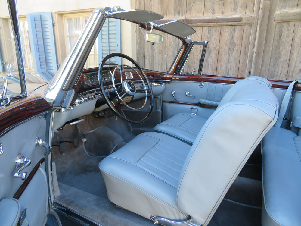 Mercedes-Benz 220 S Cabriolet