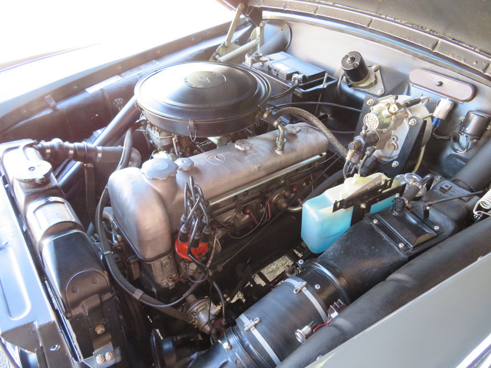 Mercedes-Benz 220 S Cabriolet