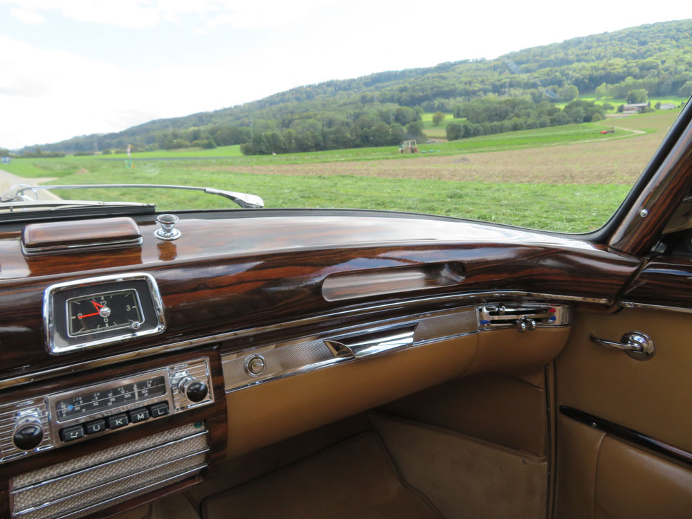 Mercedes-Benz 220 S Coupé