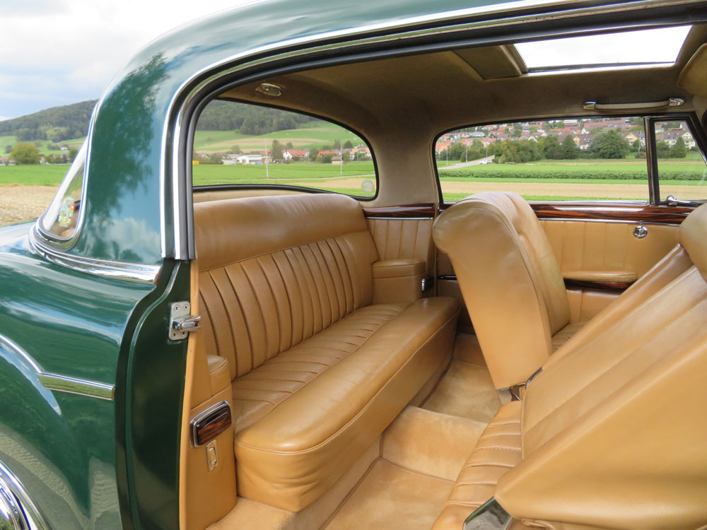 Mercedes-Benz 220 S Coupé