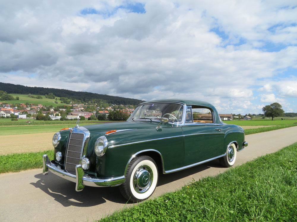 Mercedes-Benz 220 S Coupé