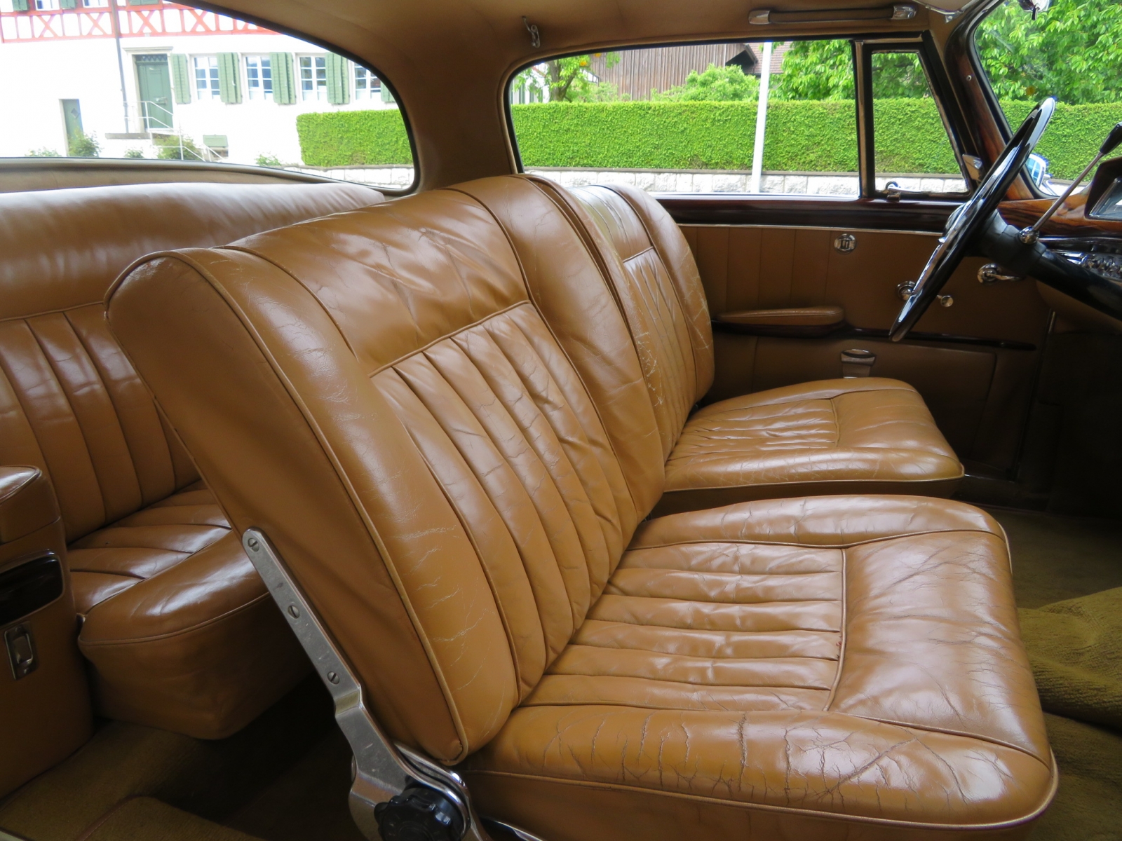 Mercedes-Benz 220 S Coupé