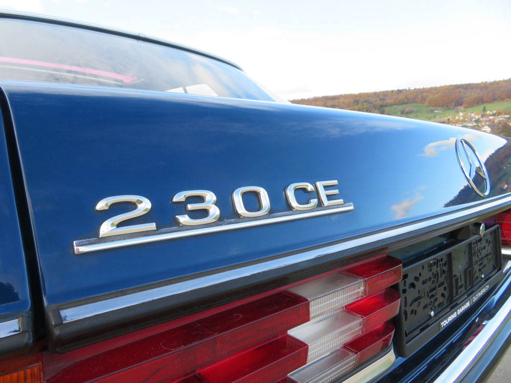 Mercedes-Benz 230 CE Coupé