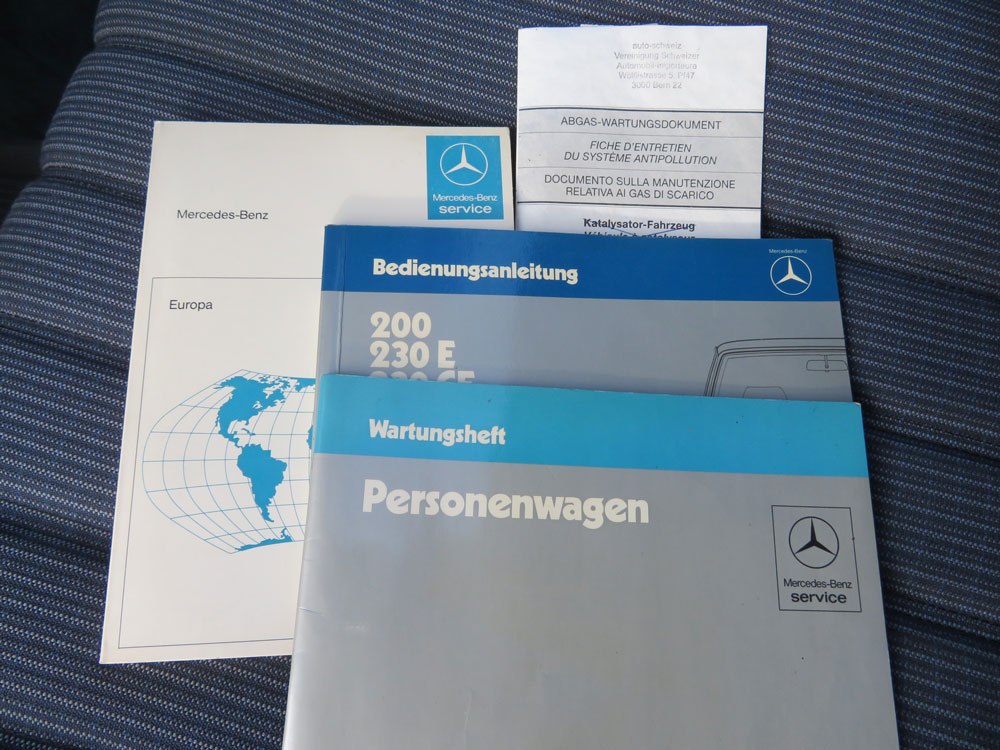 Mercedes-Benz 230 CE Coupé