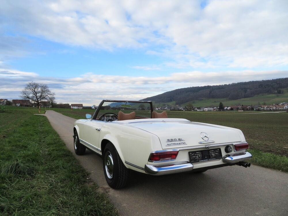 Mercedes-Benz 230 SL Pagode Cabriolet