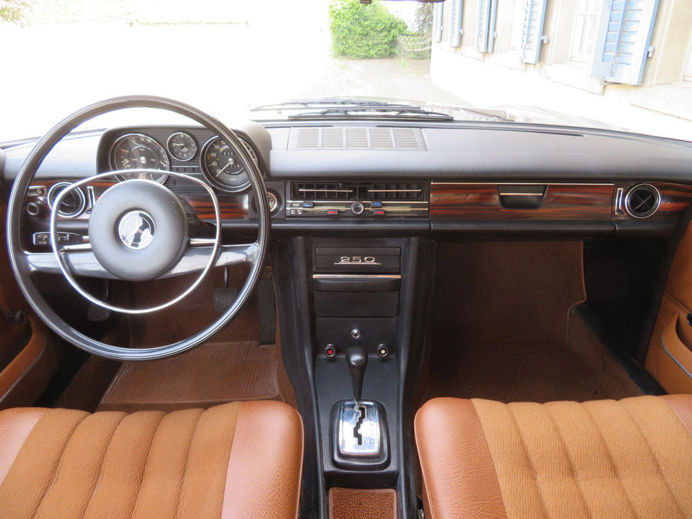 Mercedes-Benz 250 Limousine