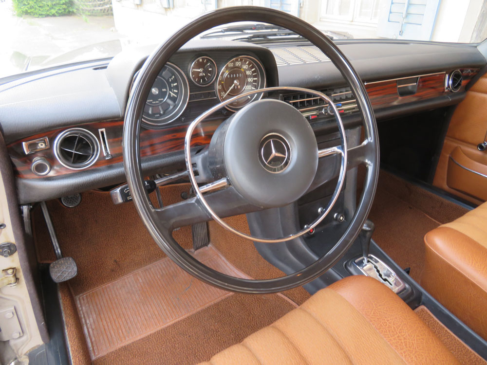 Mercedes-Benz 250 Limousine