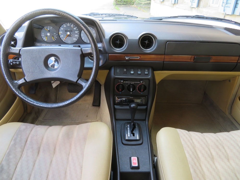 Mercedes-Benz 280 E Limousine