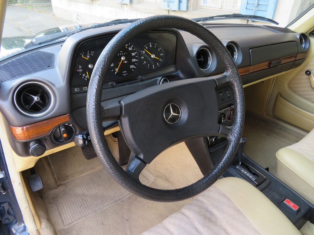 Mercedes-Benz 280 E Limousine