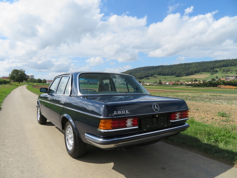 Mercedes-Benz 280 E Limousine