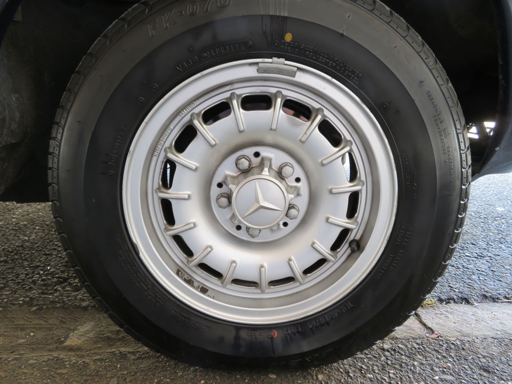 Mercedes-Benz 280 E Limousine