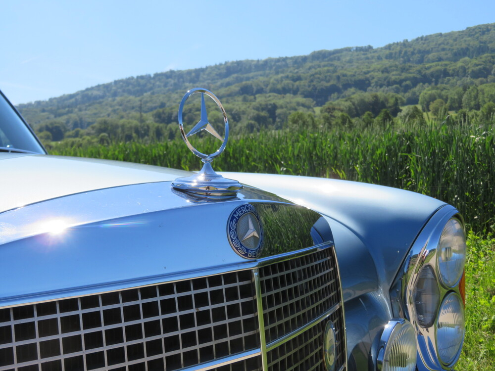 Mercedes-Benz 280 SE Limousine