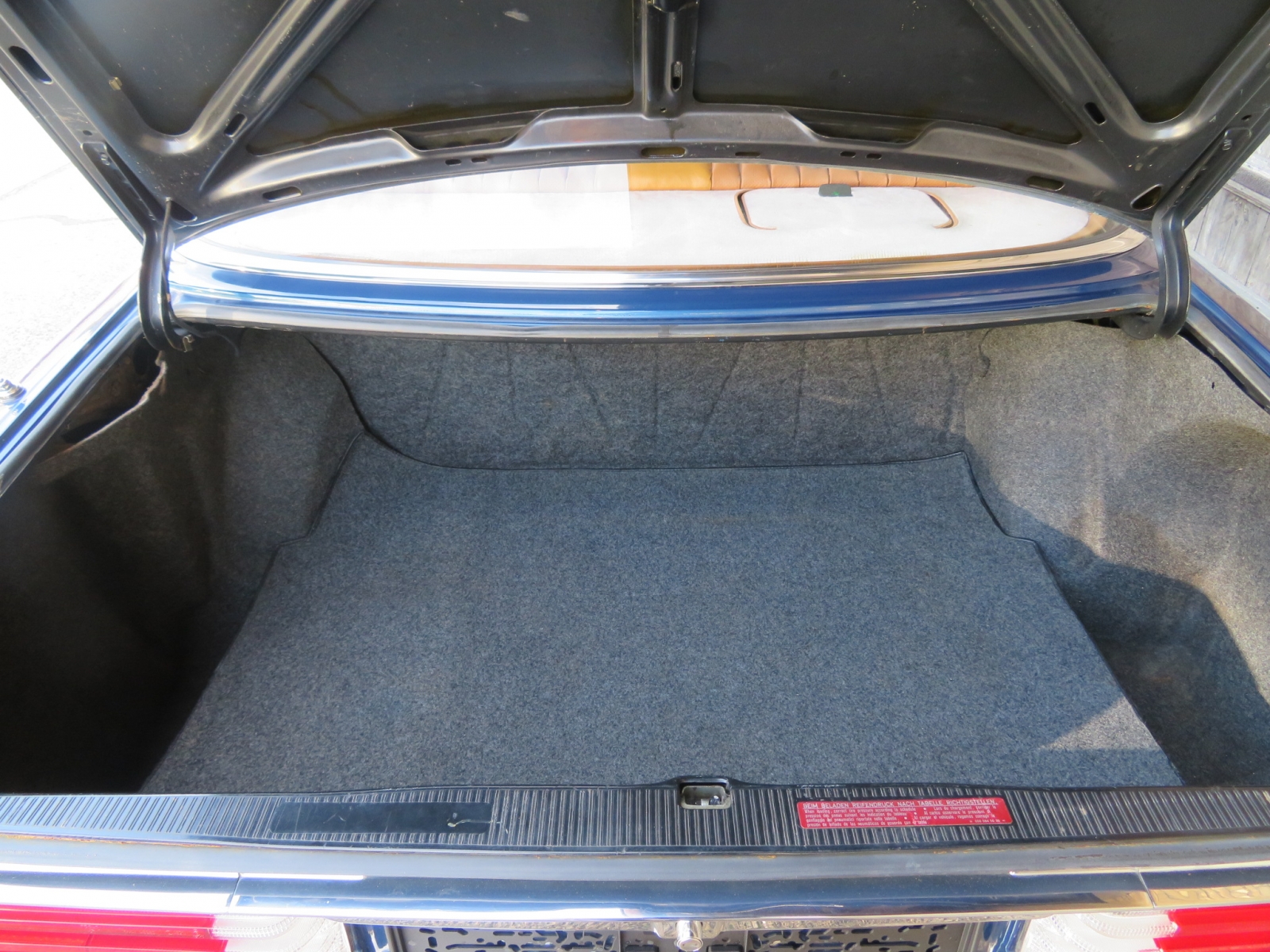 Mercedes-Benz 280 SE Limousine