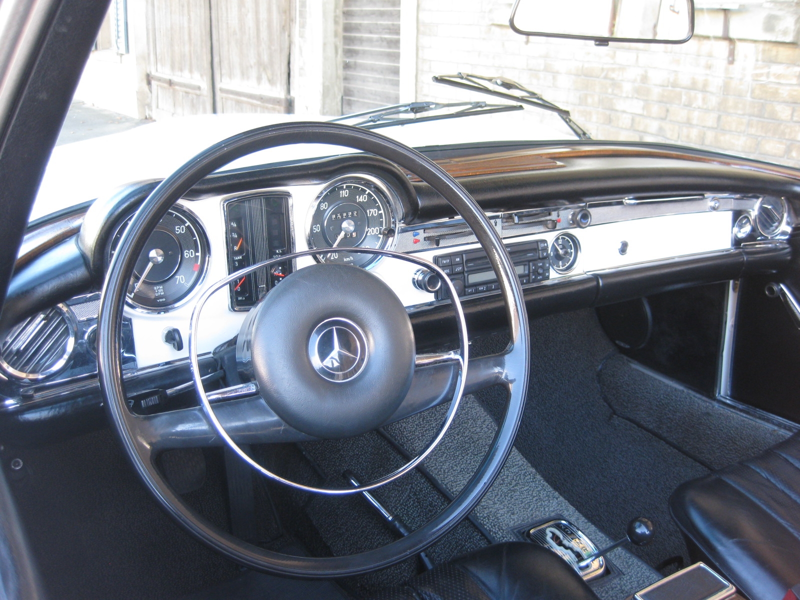 Mercedes-Benz 280 SL Pagode Cabriolet