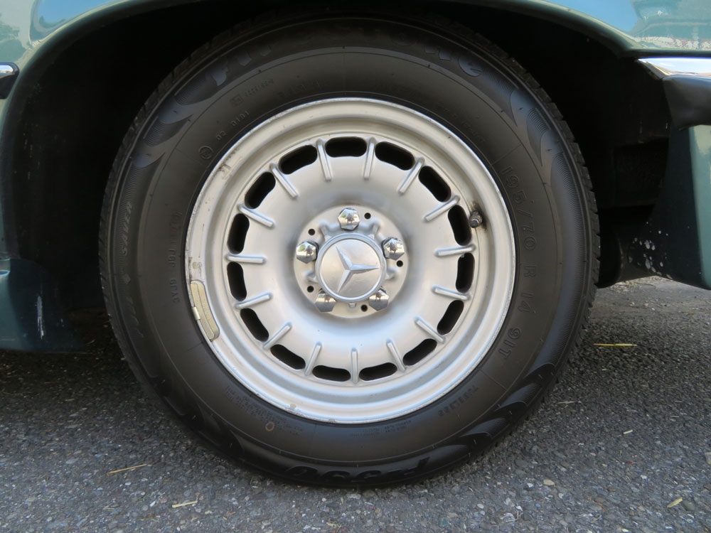 Mercedes-Benz 280 SL Cabriolet