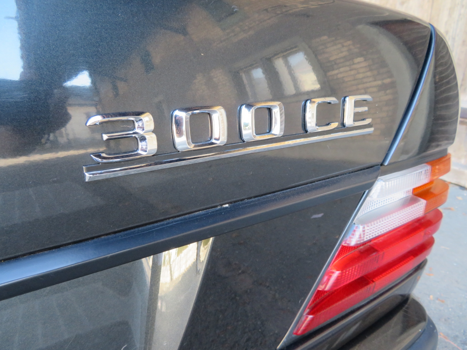 Mercedes-Benz 300 CE Coupé