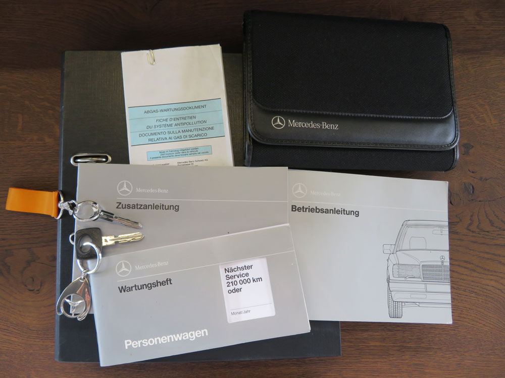 Mercedes-Benz 300 CE-24 Cabriolet