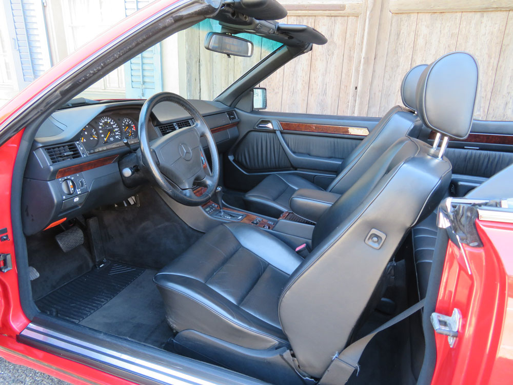 Mercedes-Benz 300 CE-24 Cabriolet