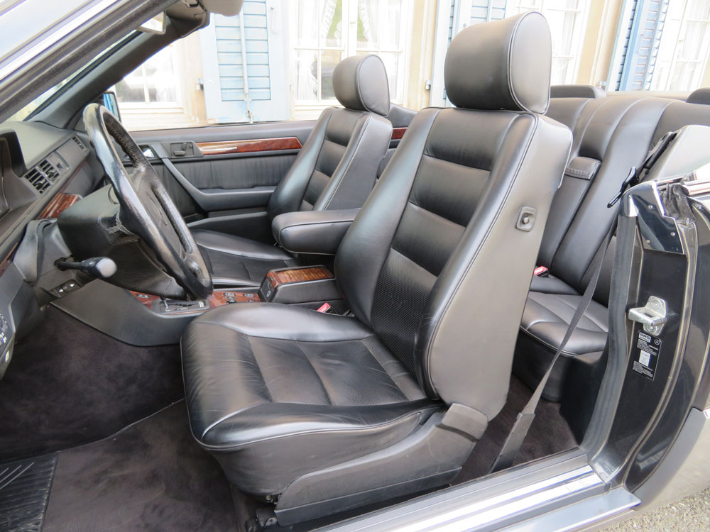 Mercedes-Benz 300 CE-24 Cabriolet