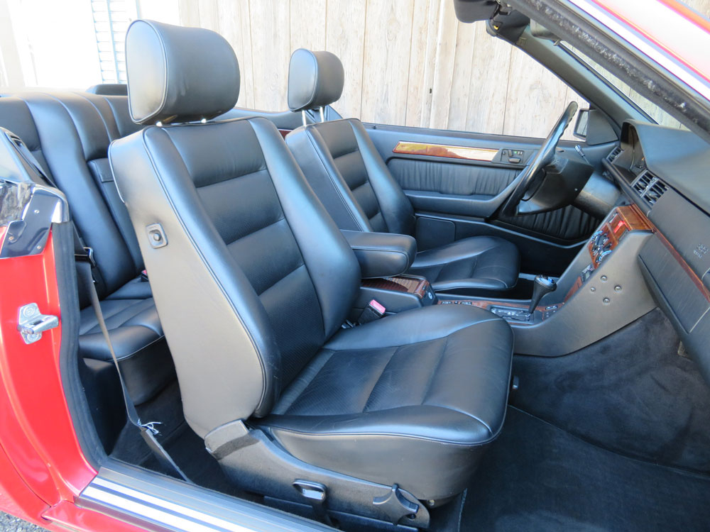 Mercedes-Benz 300 CE-24 Cabriolet