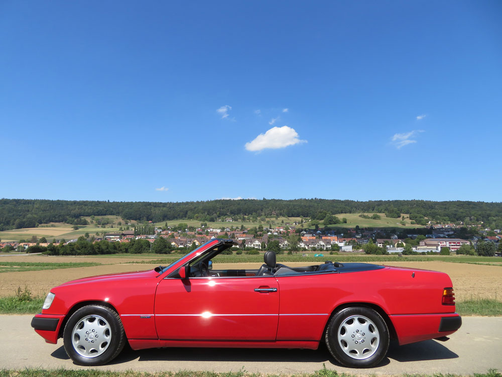 Mercedes-Benz 300 CE-24 Cabriolet