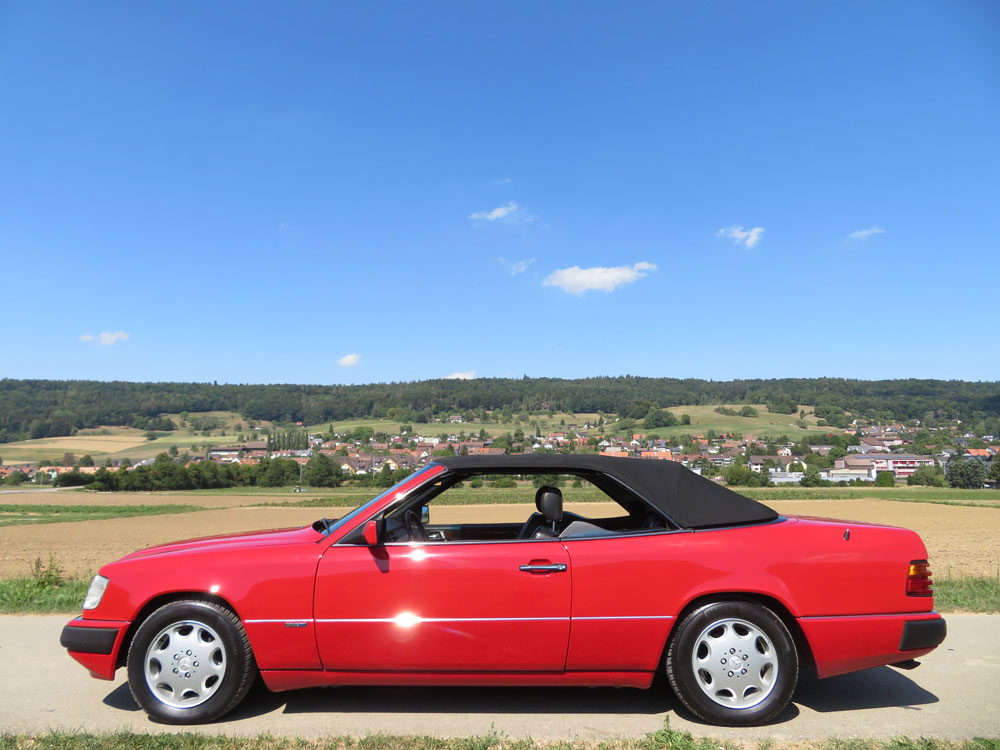 Mercedes-Benz 300 CE-24 Cabriolet
